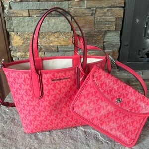 $258 Michael Kors Geranium XS East West Tote & Wallet